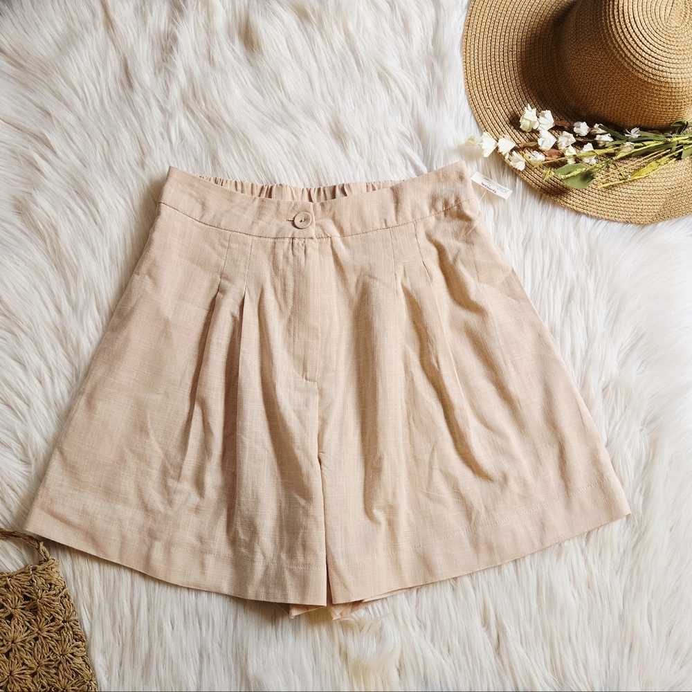 High-Waist Pleated Women’s Shorts in Beige